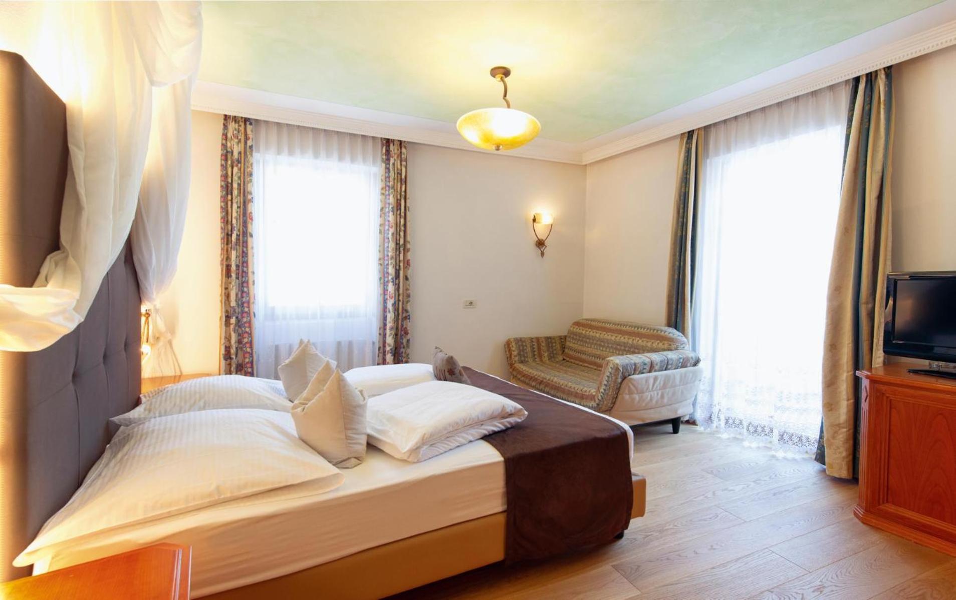 Hotel Engel สลูแดร์โน ห้อง รูปภาพ