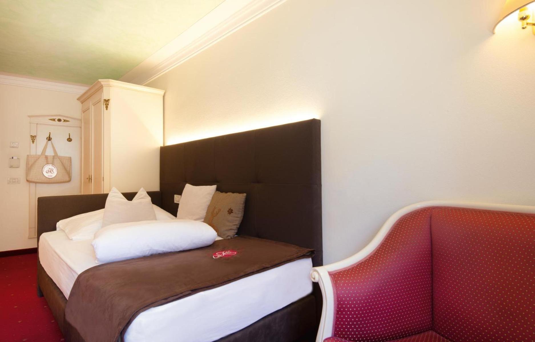 Hotel Engel สลูแดร์โน ห้อง รูปภาพ