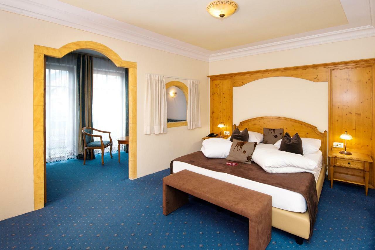 Hotel Engel สลูแดร์โน ภายนอก รูปภาพ