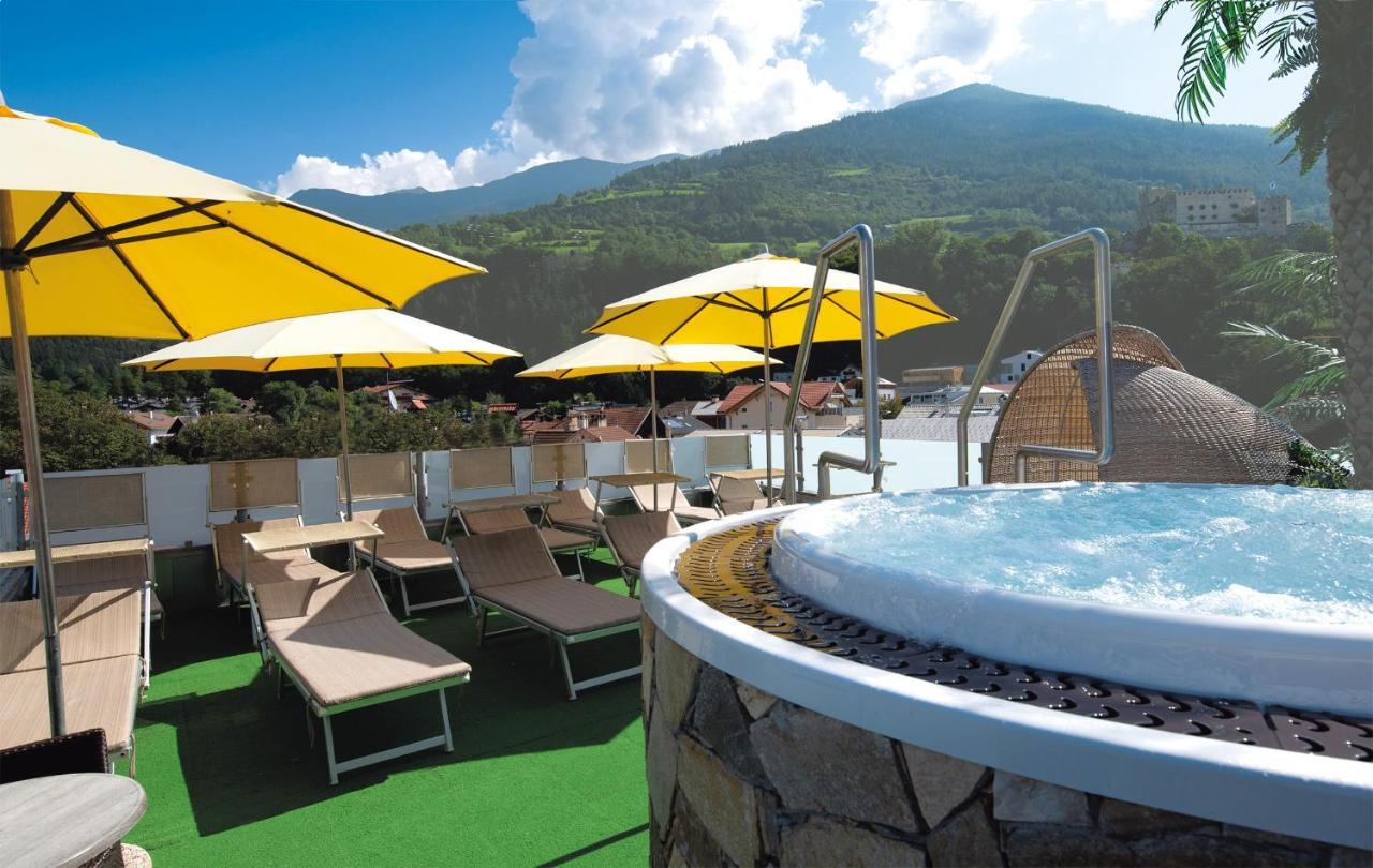 Hotel Engel สลูแดร์โน ภายนอก รูปภาพ