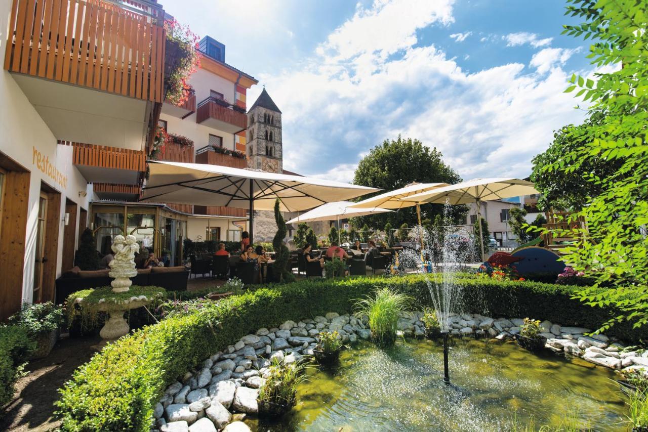 Hotel Engel สลูแดร์โน ภายนอก รูปภาพ